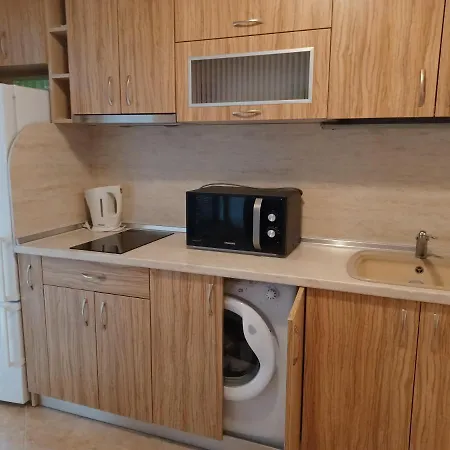 супер център Zheleva Apartamento Pomorie