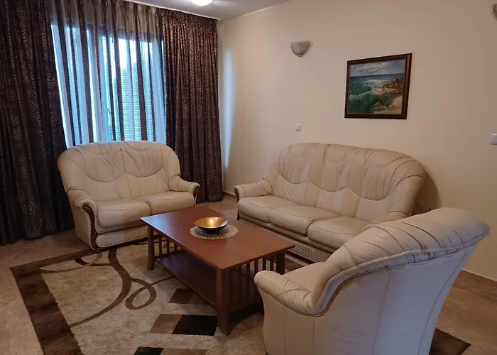 супер център Zheleva Apartamento Pomorie