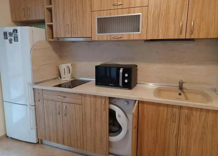 супер център Zheleva Apartamento Pomorie