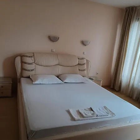 супер център Zheleva